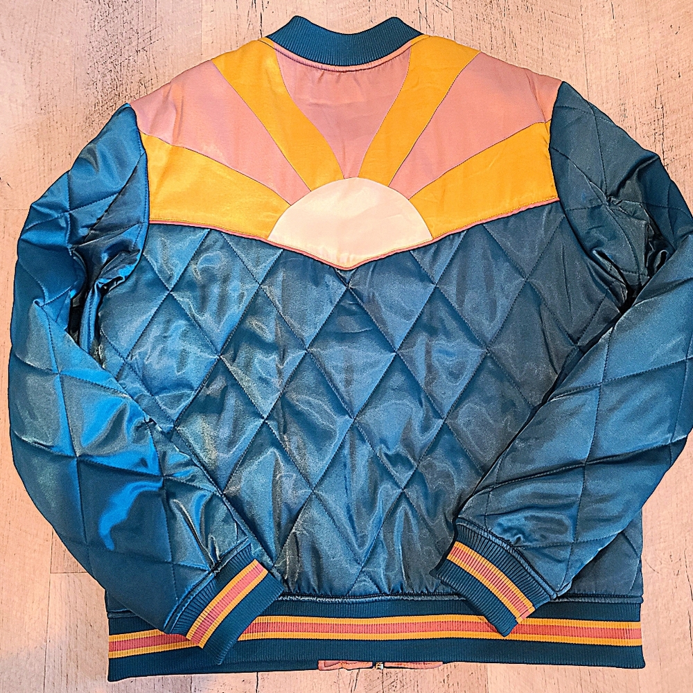 Sunrise Quilted Women's Jacket - Picture 3 of 11